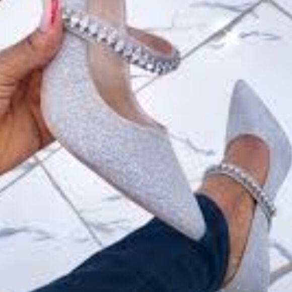 BRAND NEW BCBGeneration BRANDA JEWEL STRAP POINTED TOE WOMEN PUMP G1 - Picture 16 of 16